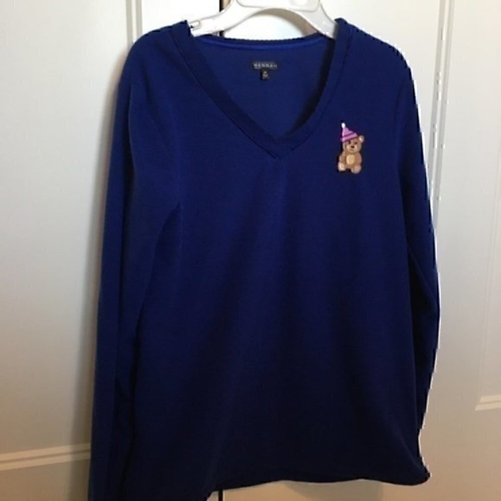 Women’s size medium teddy bear sweatshirt - Picture 2 of 7